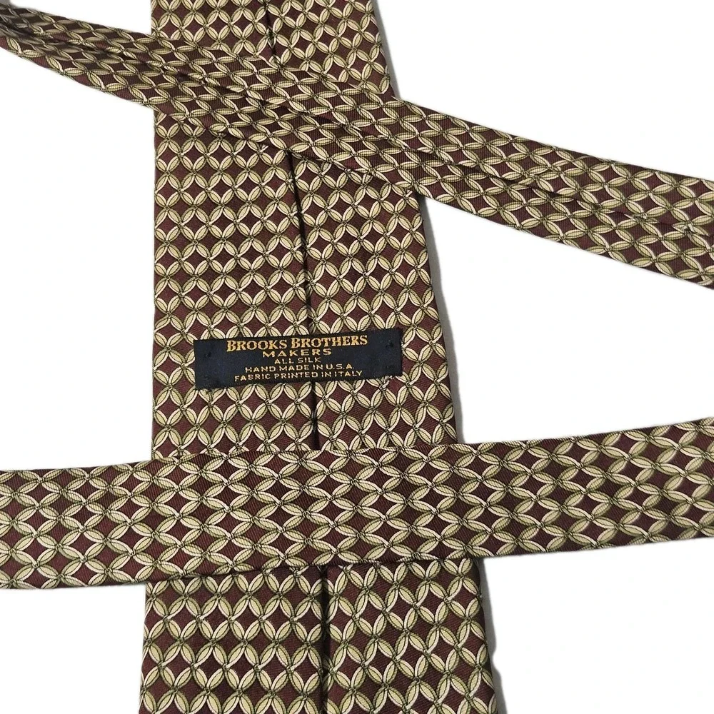 Brooks Brothers Makers Gold Red Stripe Necktie Design Neck Tie Silk Handmade USA